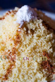Couscous, cinnamon and icing sugar