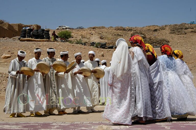 Ahidous in Tazzarine