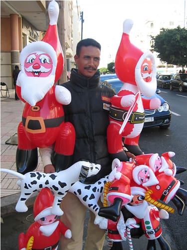 Christmas in Morocco: balloons sold on the street