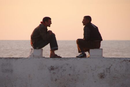 Why is it ‘necessary’ to start with Standard Arabic (الفصحى) rather than Darija? A Moroccan conversation