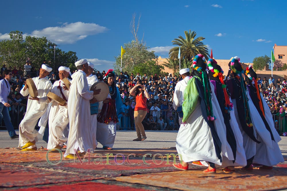 Une troupe folklorique à Kelaa M'Gouna