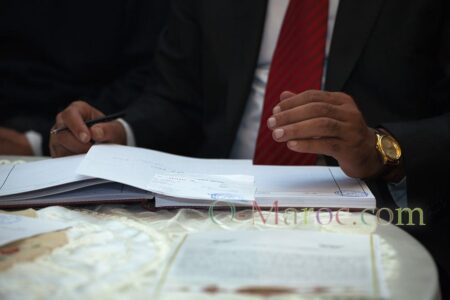Preparation of the marriage contract by the aduls
