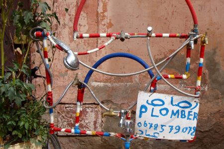 Plumber's sign in Marrakesh