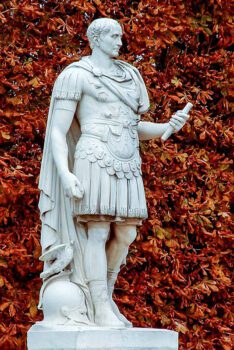 Julius Caesar modern statue