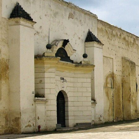 The main entrance to the old Makina