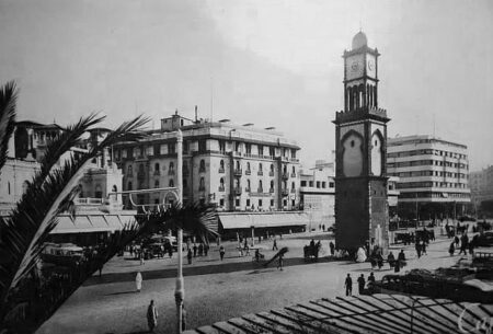 The clock on Avenue des FAR in Casablanca